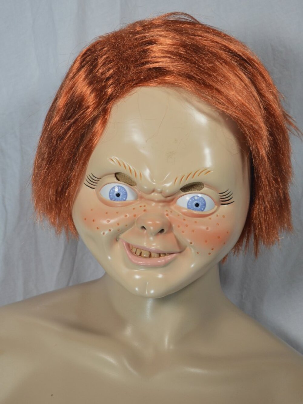 Chucky Universal Studios Spirit Halloween Full Mask Costume Hard Plastic
